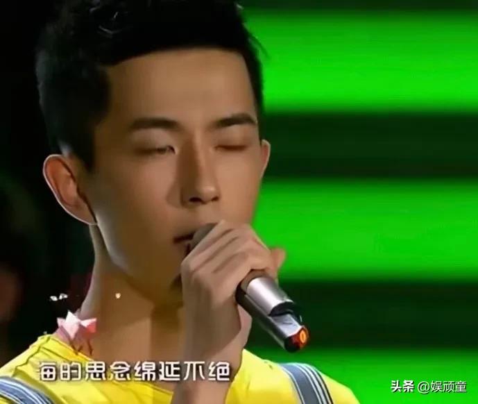 于朦胧去世，众星发文悼念，同期《快乐男生》也有一人发文！
与于朦胧同期的选手，大