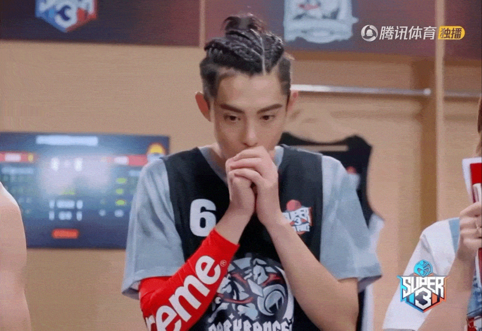 宝宝看🏀王鹤棣 ​​​