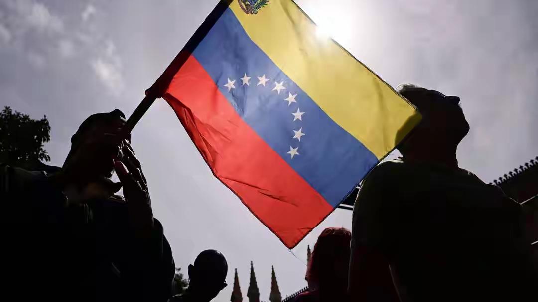 被抓前一天，马杜罗正与中方见面，特朗普不敢耽搁，他要速战速决