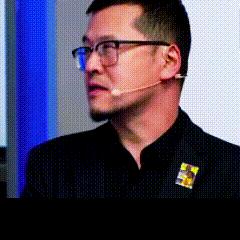 杨毅在解说NBA时直接来了一句“我真得走”，还反问4300万球迷怎么办。
你听着