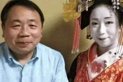 “出生在中国，我感到无比耻辱！”“钓鱼岛是日本的，中国应该立刻放弃对钓鱼岛的争夺