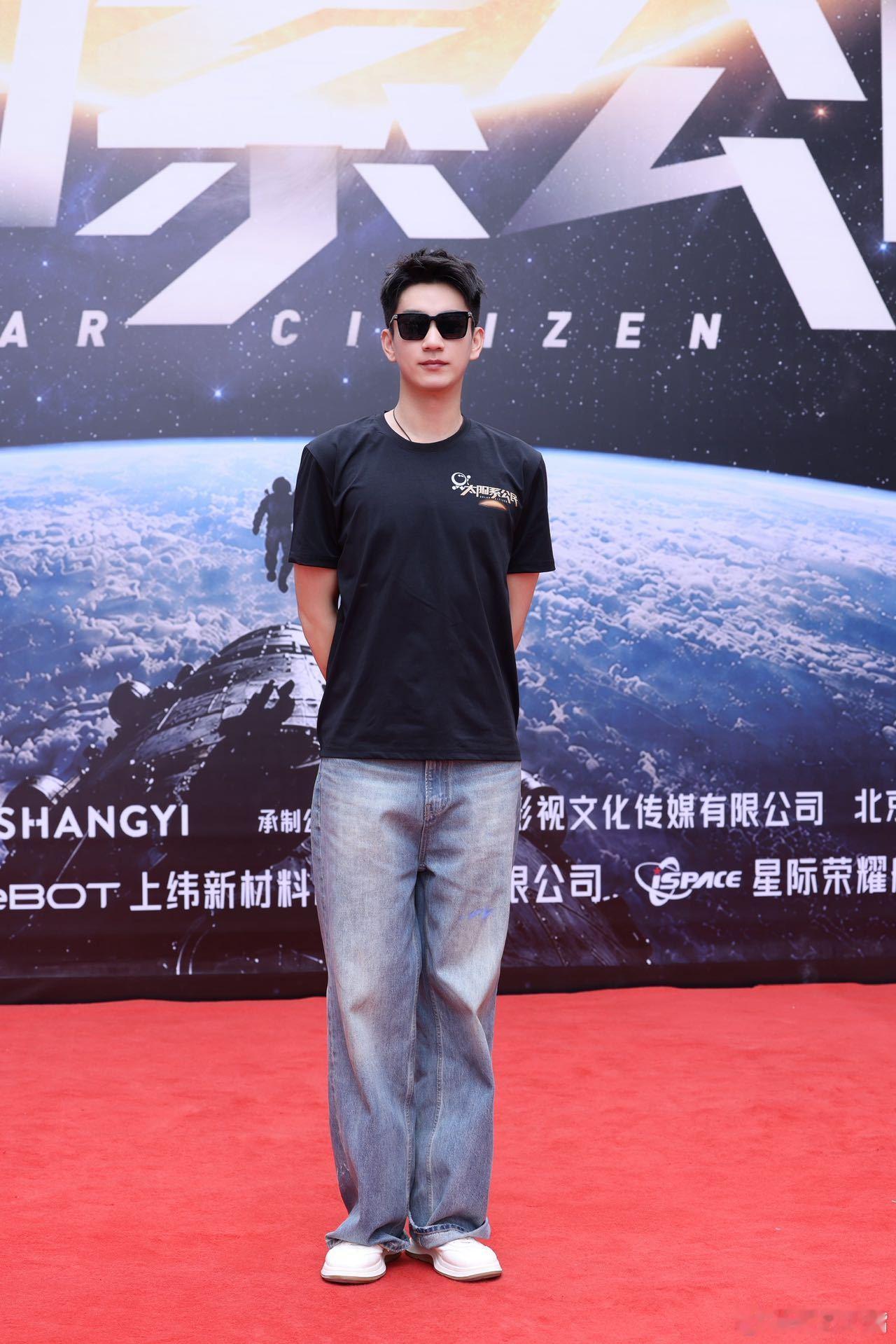 王子奇航天角色 王子奇用心诠释航天员许天驰，坚守心中的航天信仰，追随先辈前行，在