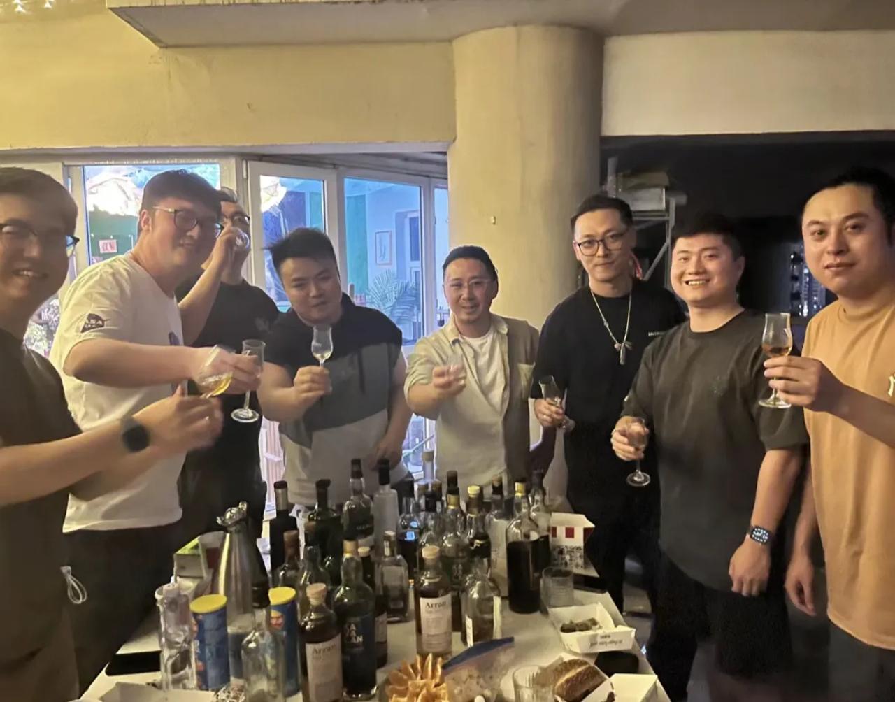 好酒友让乐趣翻倍，盘点4种优质喝酒人！
 
作为社会成员，社交是生活中必不可少的