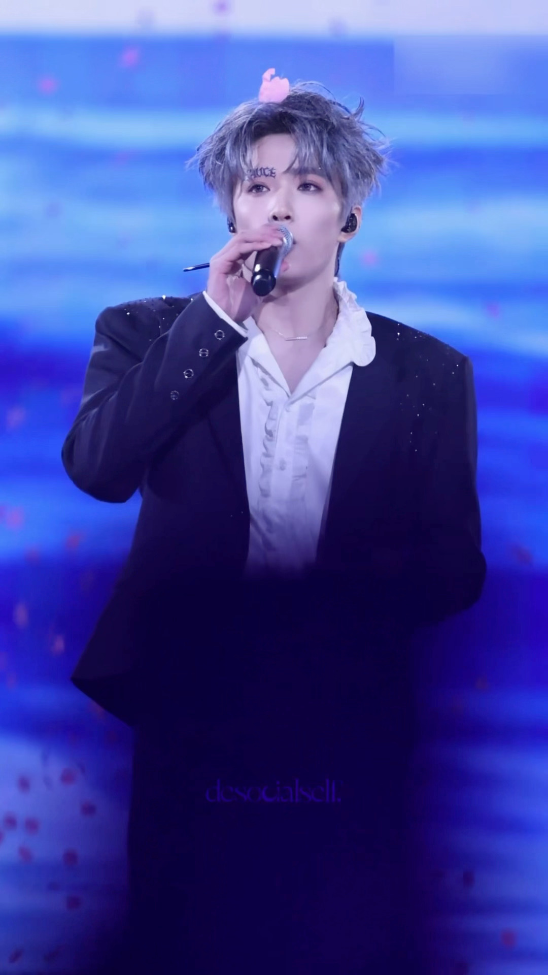 连花瓣都偏爱刘耀文🌸 