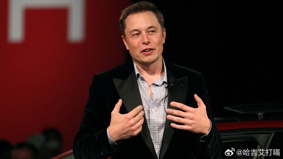 凤凰新闻【SpaceX上市首日开盘大涨29%，4400名员工成百万富翁，400人