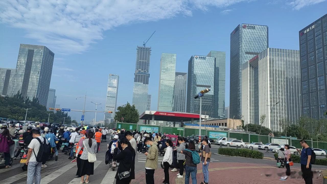 济南CBD早高峰