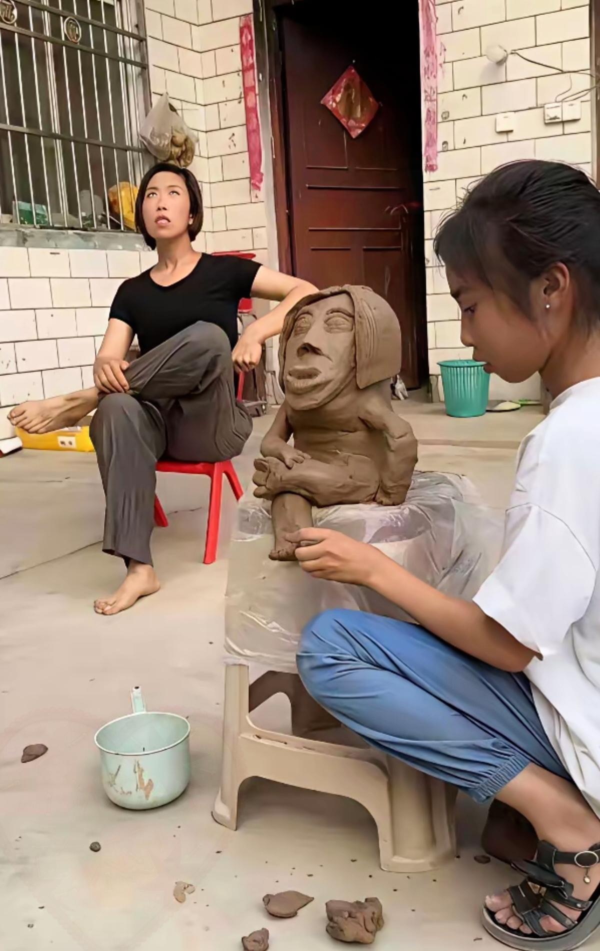 “亲生的，不能打！我忍了！”每次刷到妈妈们这句话，真的秒懂那种又气又笑的崩溃——