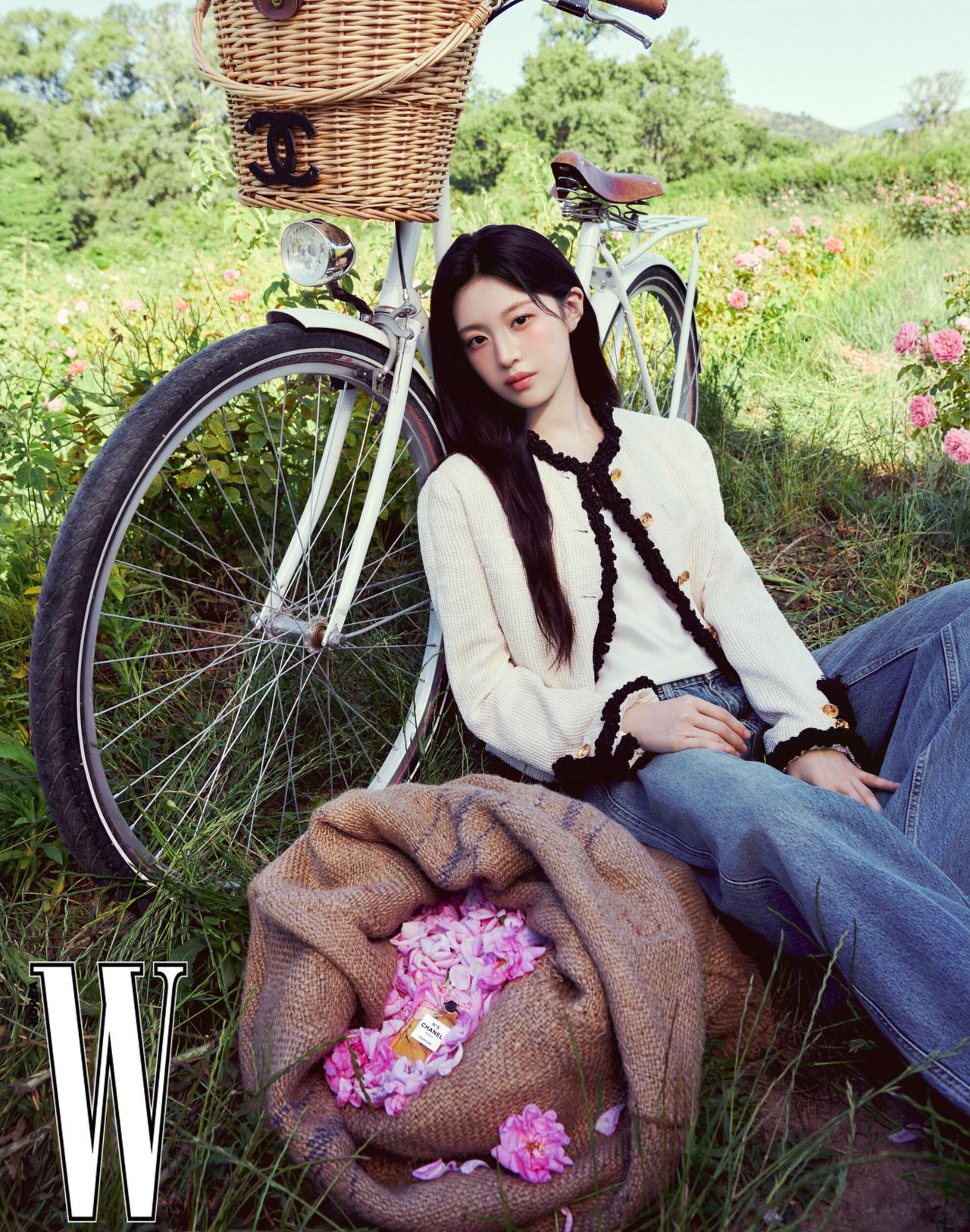 高允真 W Korea 香奈儿5号香水主题画报写真 ​​​