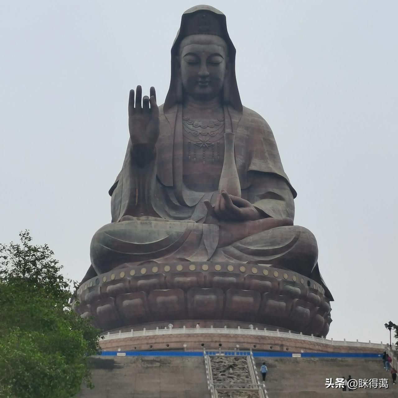 天选之人，
为了让你醒来
老天换了很多角色，想了很多办法
从原生家庭，到身体情感