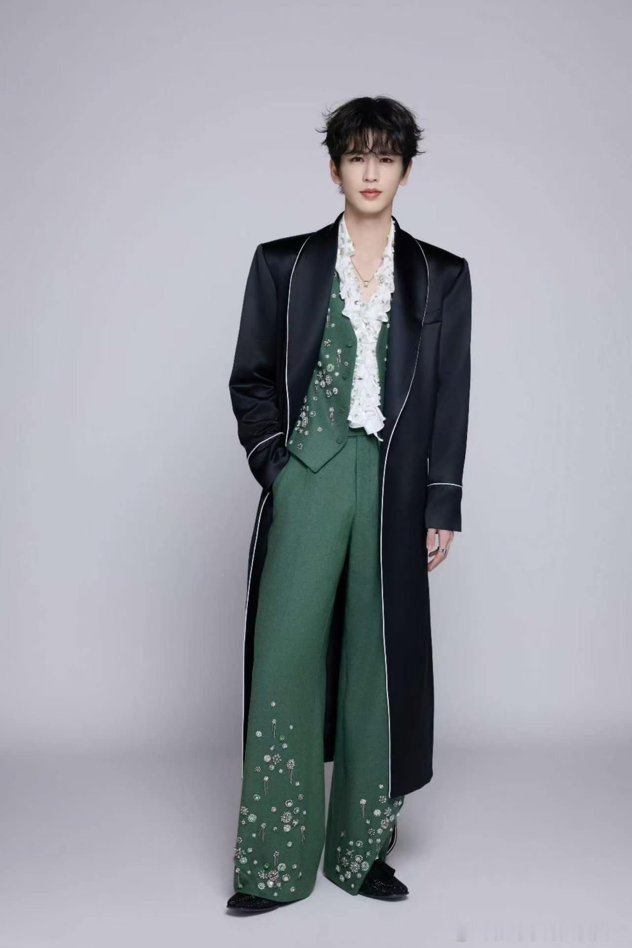 丁程鑫是棋子张凌赫是理想型丁程鑫说丁宝被冤枉了 从“丁宝被冤枉了”到“女人，你值