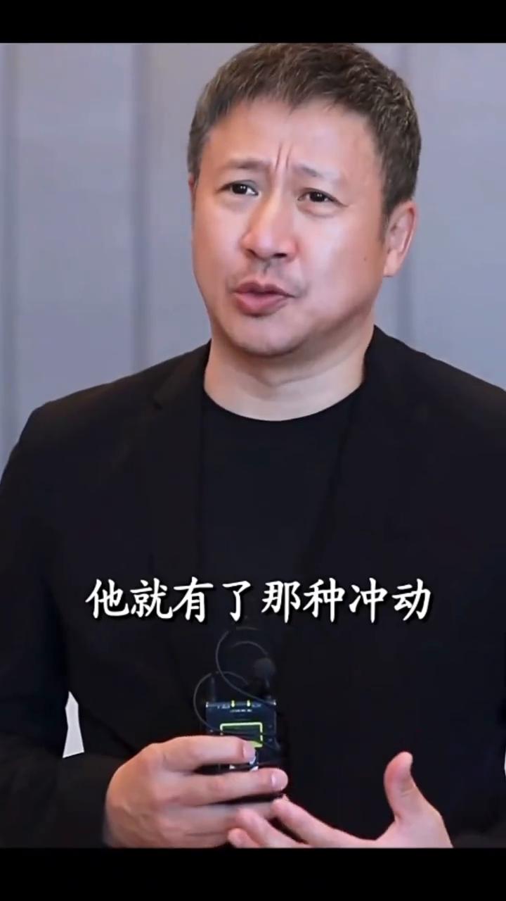 演员张国强。
故事里的黑龙江。我是黑龙江省佳木斯市的演员，我的家乡地处三江平原，