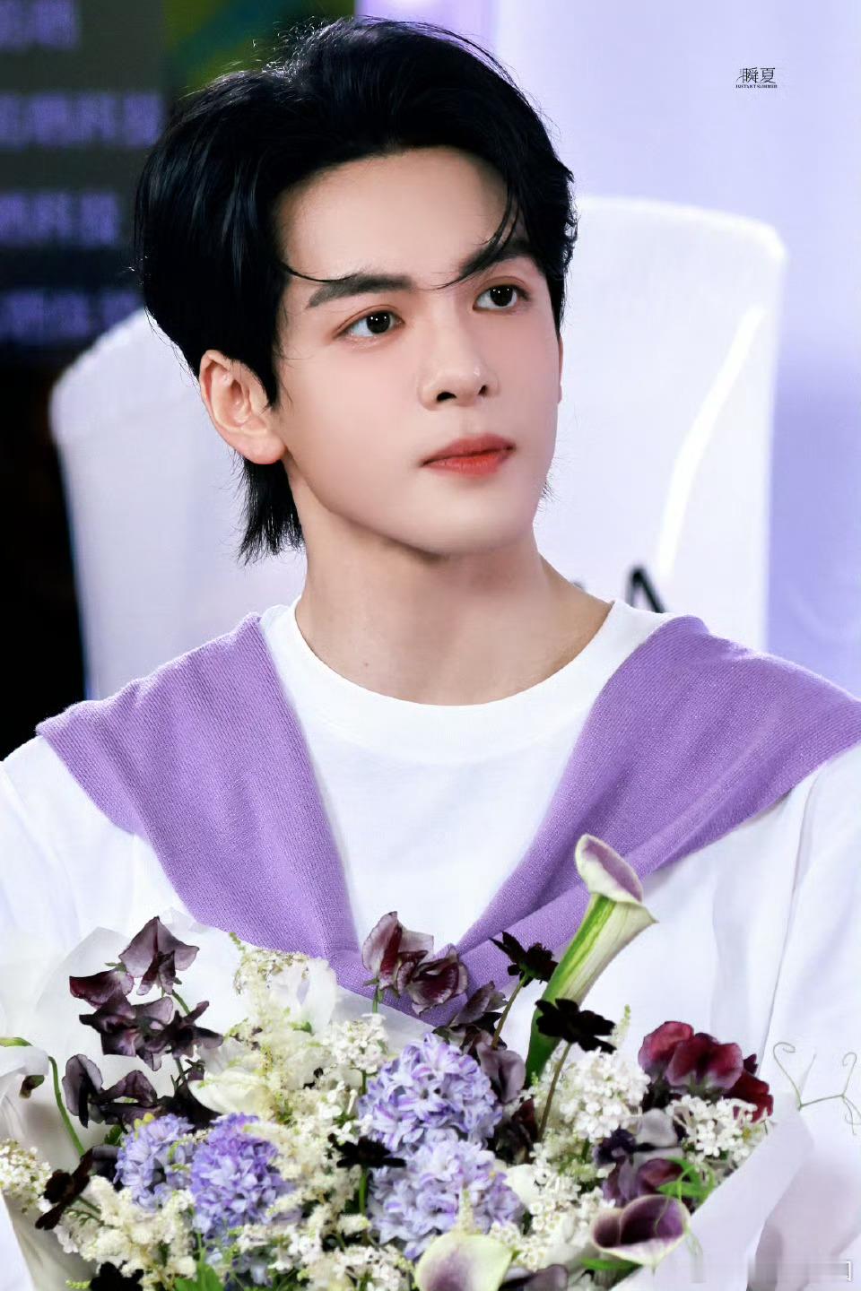 曾舜晞 线下饭拍！是又甜又漂亮的香芋味儿小晞 