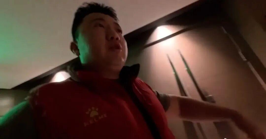 防止老年人被诈骗最后一条，拒绝领取鸡蛋。

上百老人养老钱被“鸡蛋”投资卷走：有