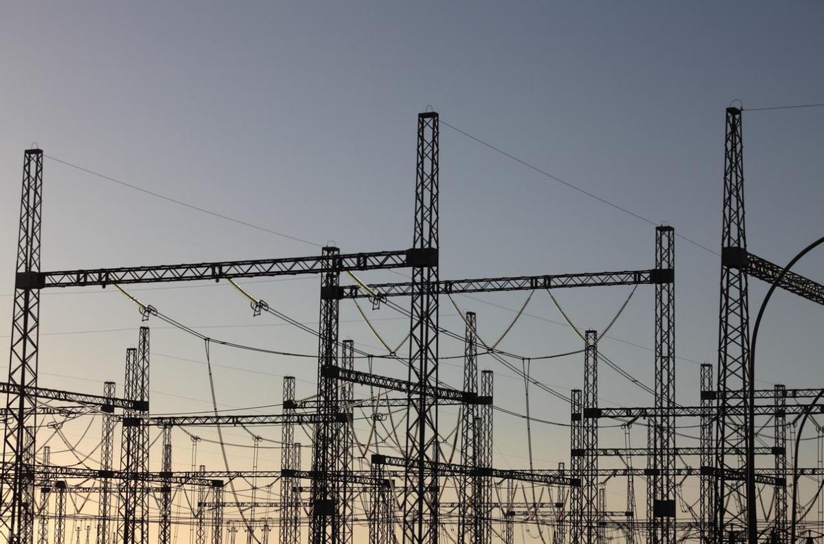 以色列掐断中东电网，却带火了中国神器！深圳这帮搞电池的太牛了。

被掐断电网的区