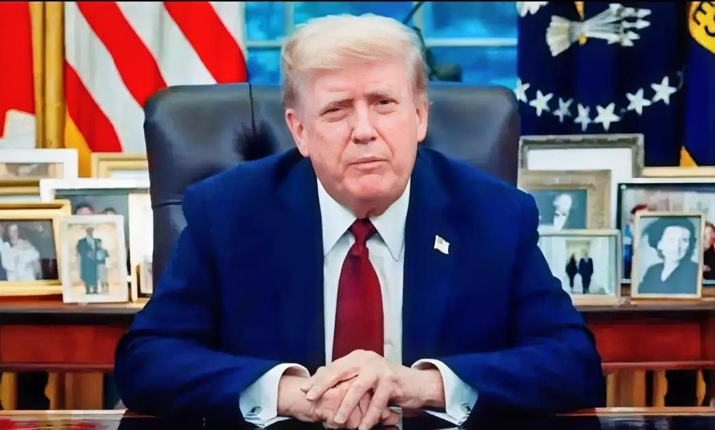 🔥大瓜！特朗普彻底慌了！

伊朗什叶派宗教领袖直接下了全球追杀令，特朗普、内塔