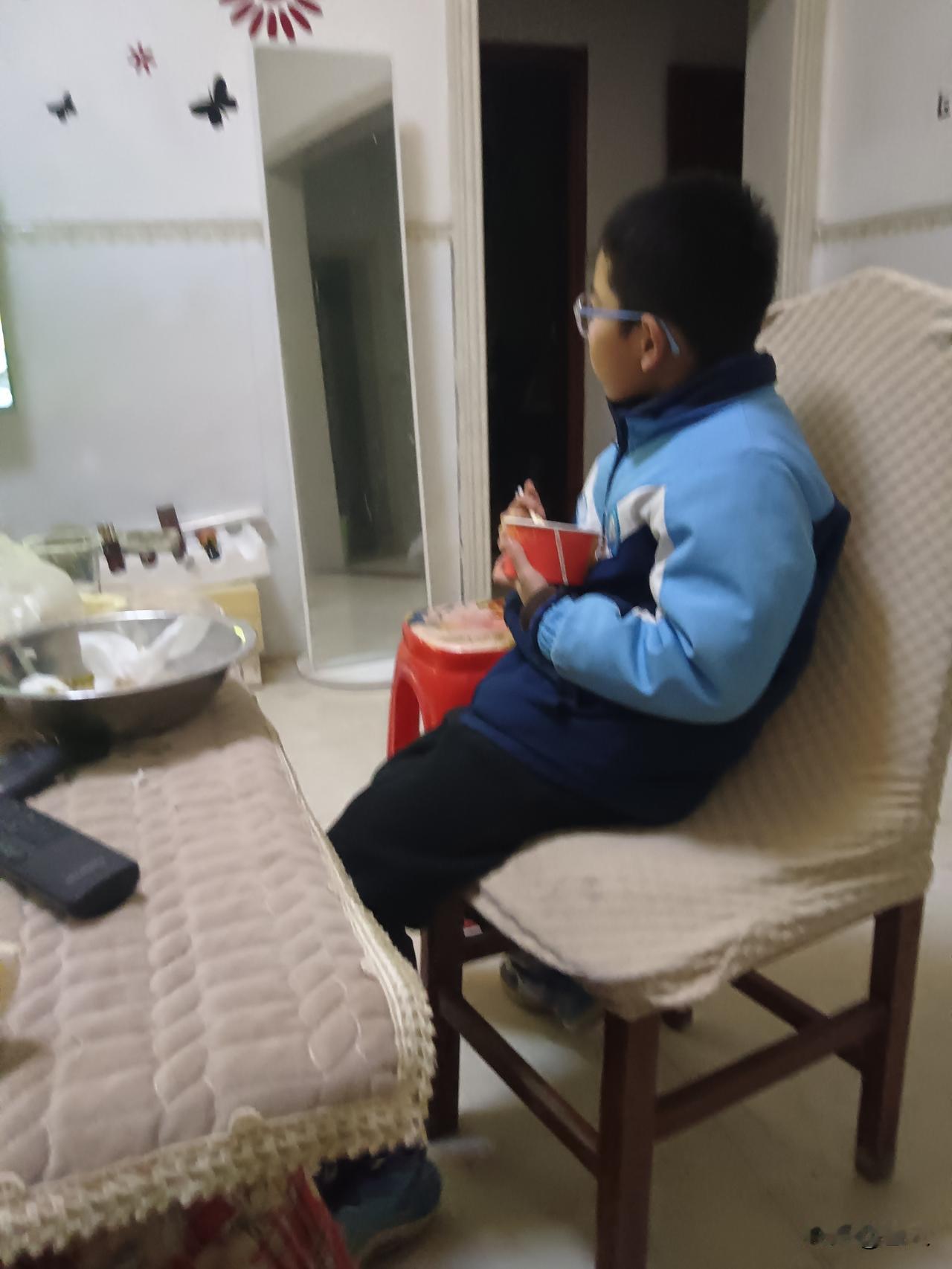 南北寒假不一样“放飞”莫忘安全 给孩子的守护指南随着期末考试的铃声落下，孩子们终