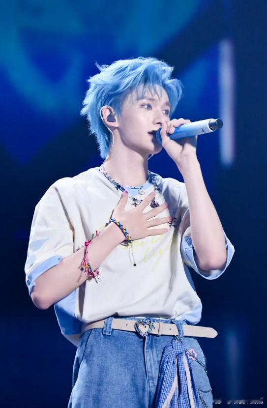 余宇涵首次音综爆改喇叭主理人 余宇涵的音综首秀终于来了！这次他化身喇叭主理人，带