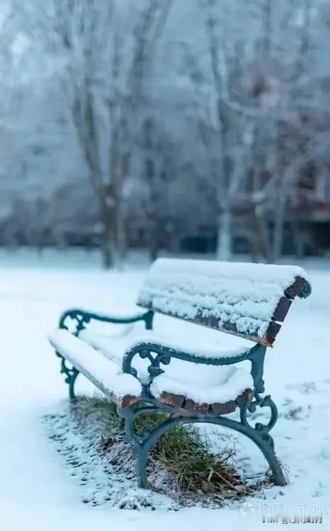 雪下得那么美，我想和你一起赏雪！守好自己的心，拥有积极向上的心态，过好热气腾腾的