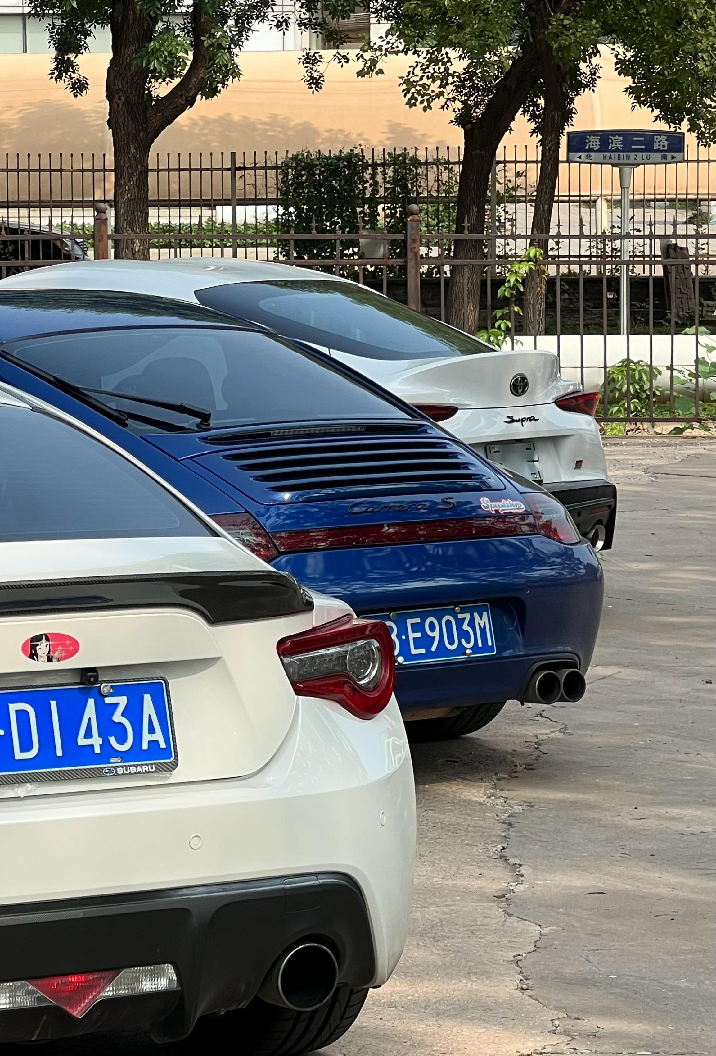 一会儿再来个美国车[二哈][二哈]  ​​​