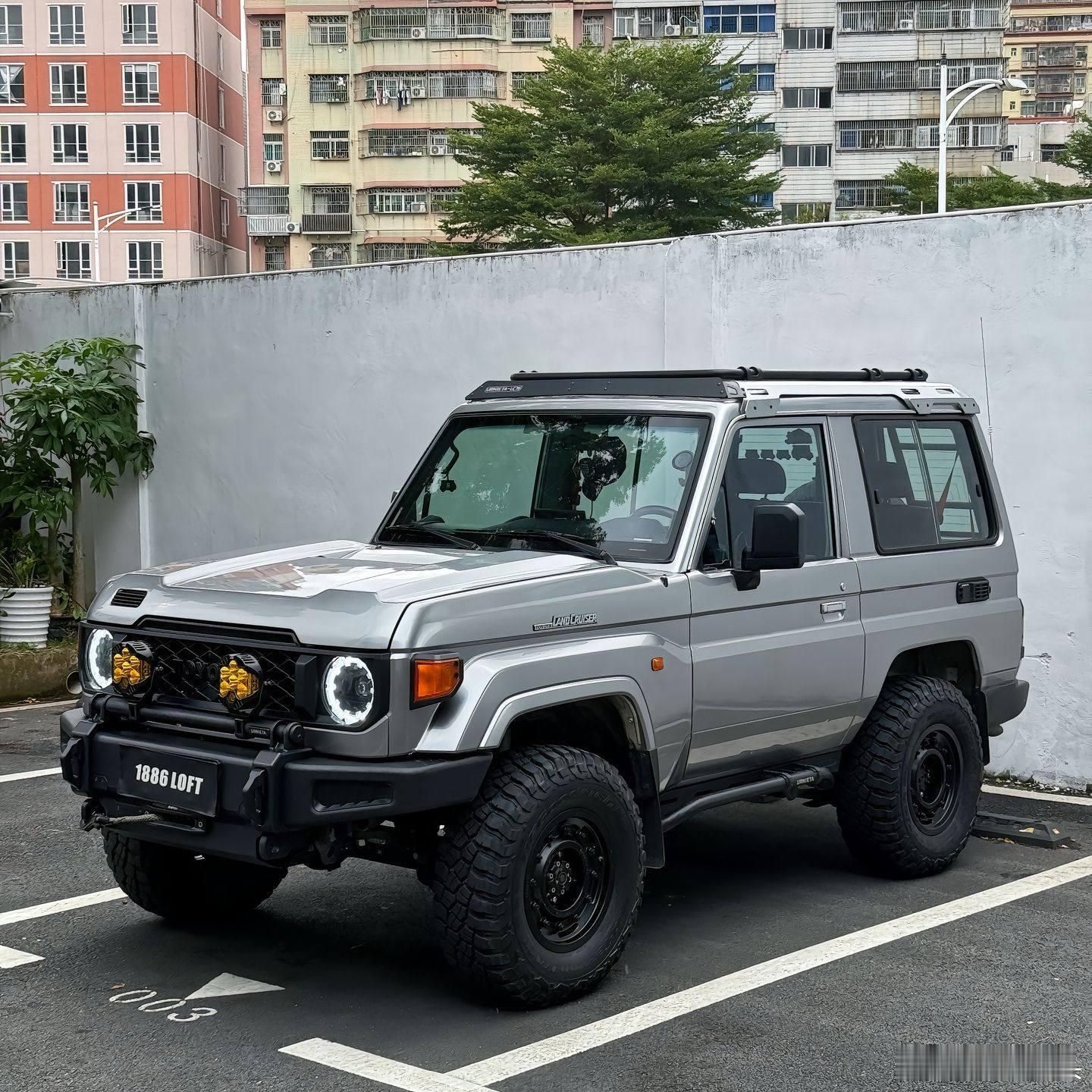 Land Cruiser 71