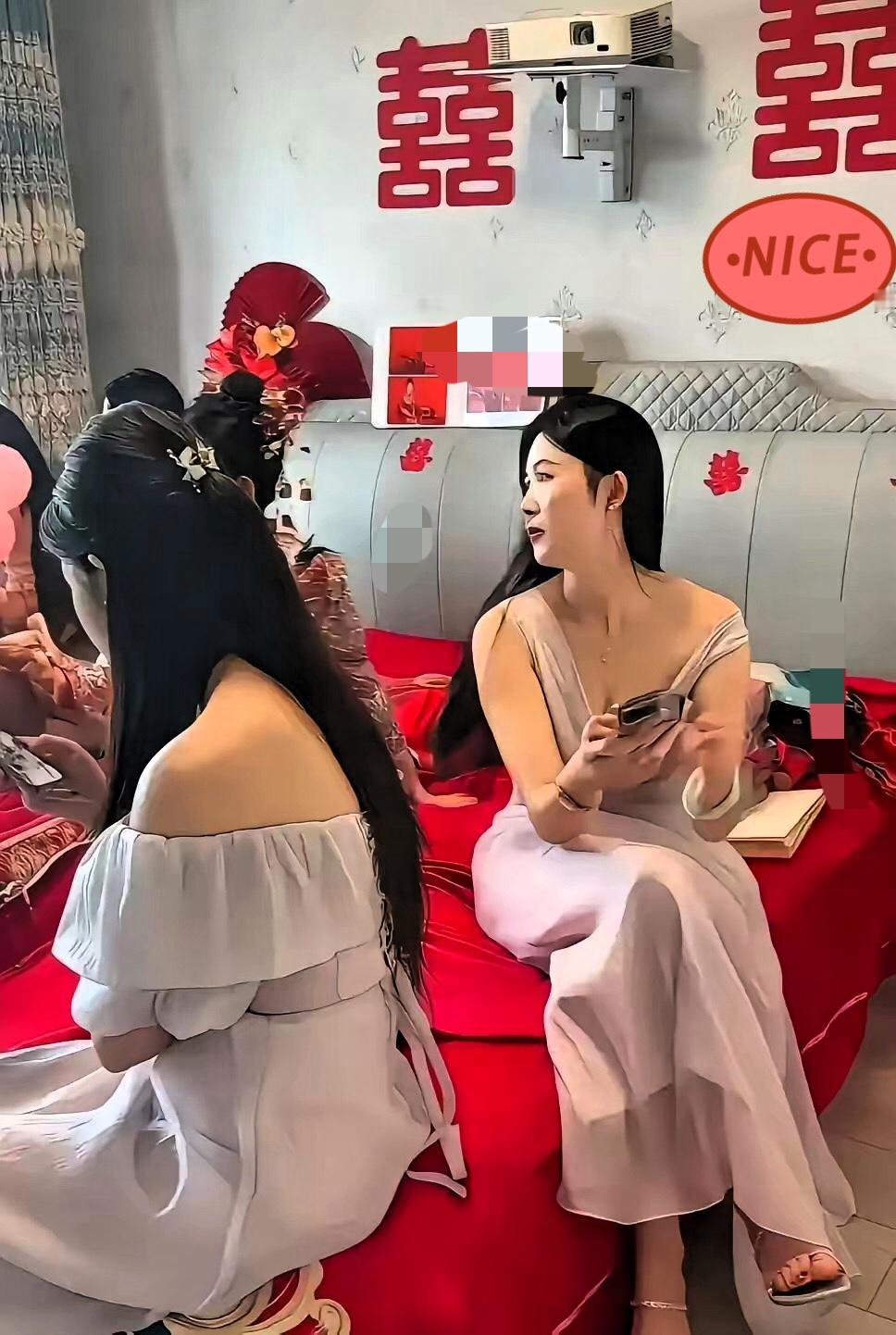 尴不尴尬，意不意外，

山西小伙，去给自家老表当伴郎，

万万没想到，女方请来的