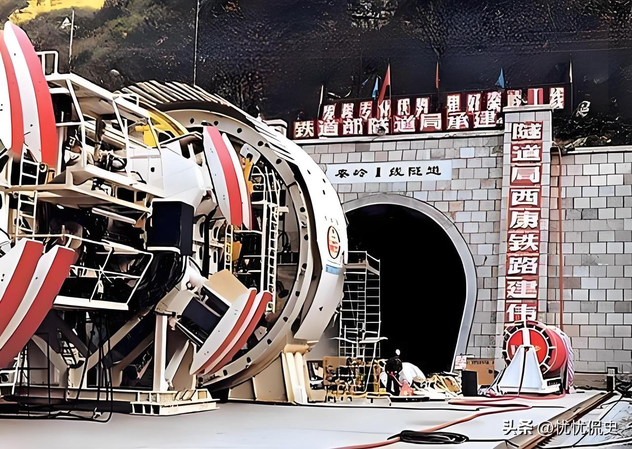 当年那台德国盾构机，修要100万，不修又怕出事，结果中国工程师拆开一看——根本不