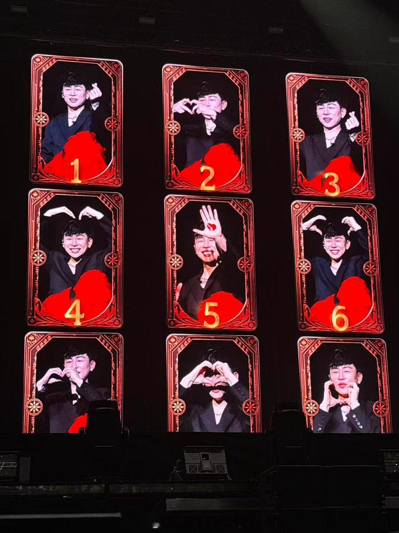 胡彦斌你让我笑 胡彦斌的备采就是另一个节目。别人备采是在认真聊音乐，他备采是在认