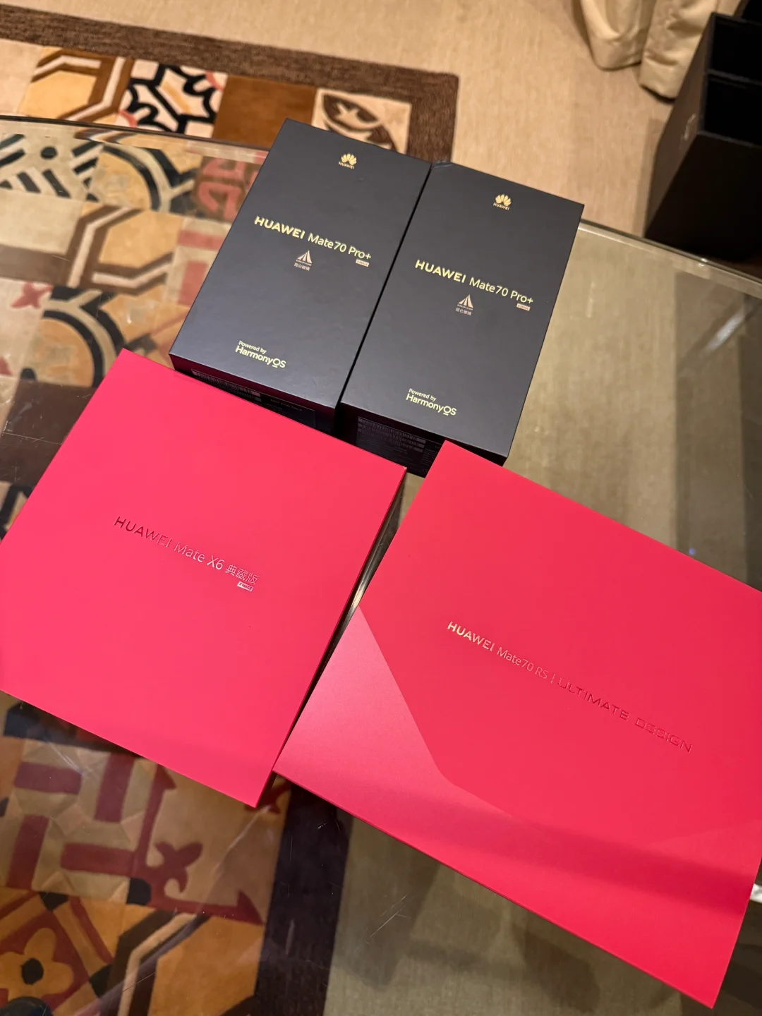 华为Mate 70视频等我💪🏻先来组真机实拍