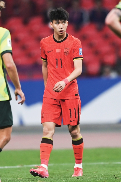 3月21日 中超第3轮，浙江队客场4-1击败青岛海牛，王钰栋双响当选全场最佳。赛