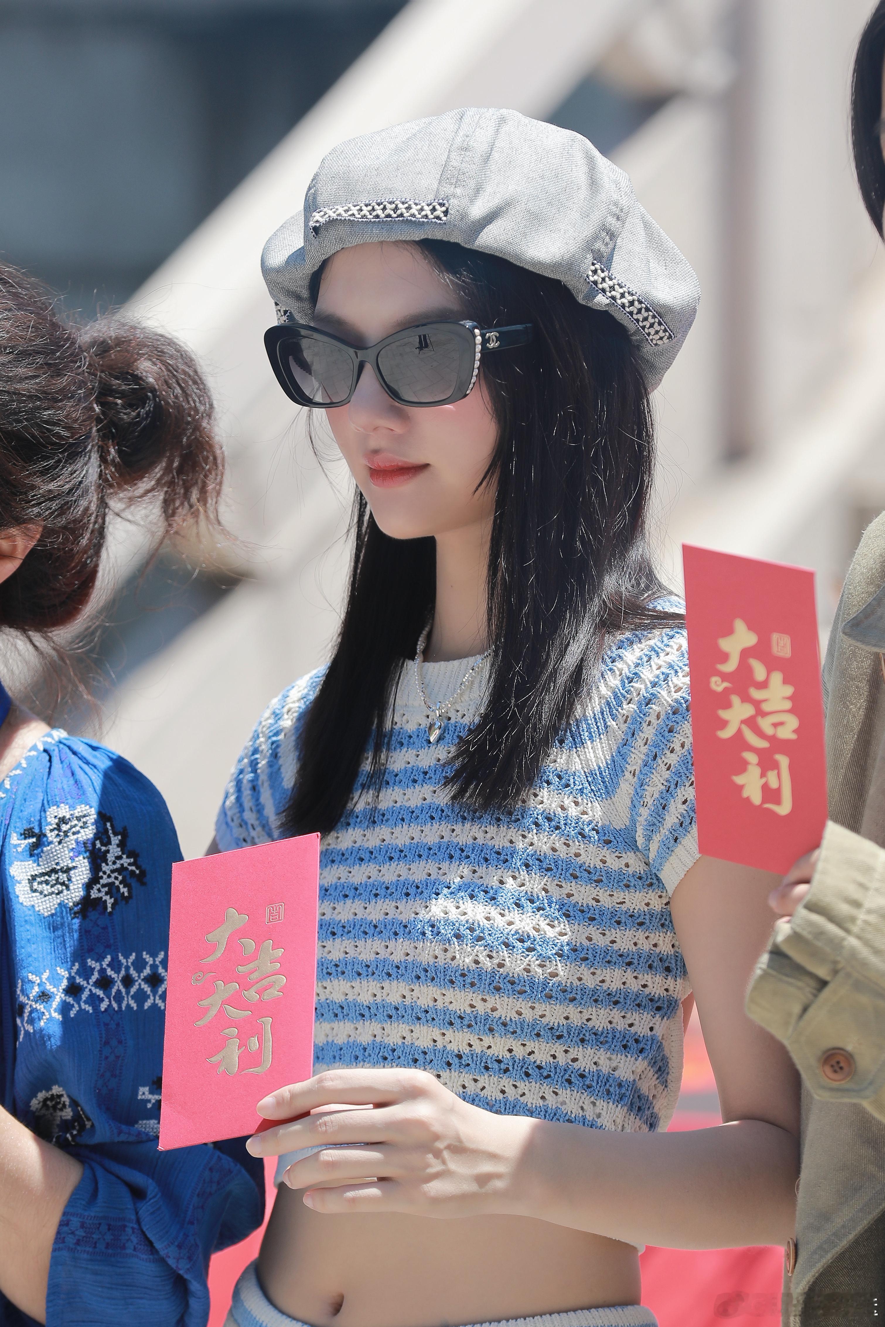 任敏时隔两年再演电影 任敏的电影《女字旁》开机，还是悬疑题材，这简直为她量身定做