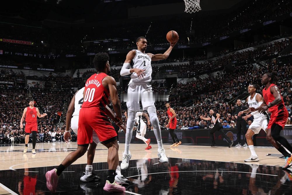 NBA季后赛西部首轮G5马刺主场114-95大胜开拓者，总比分4-1淘汰开拓者，