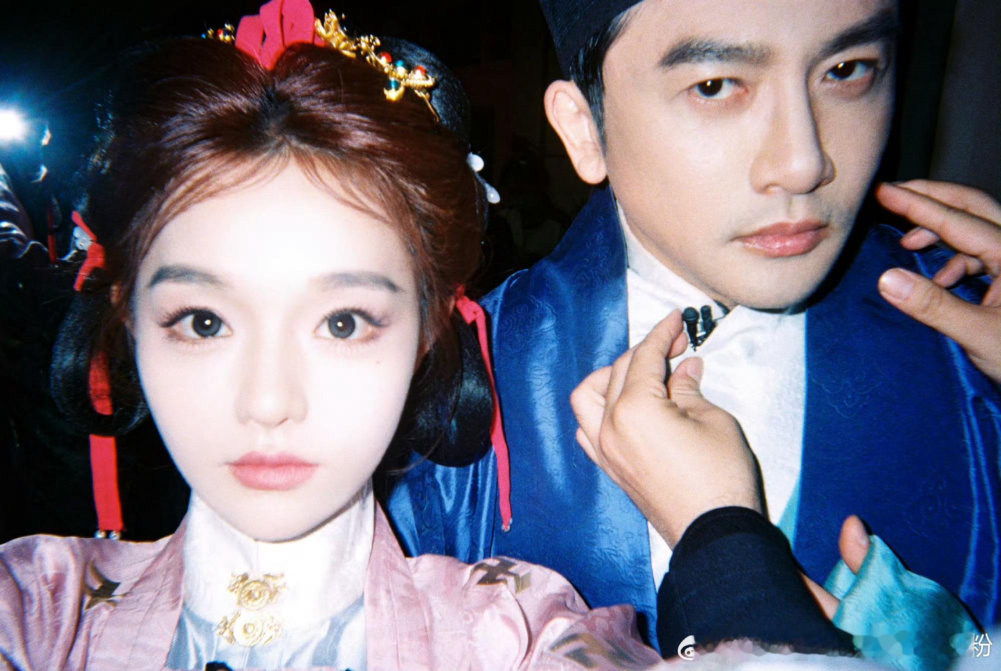 这是撒子表情啊刚才还跟网友说想看乖哥的思想内核您就猜去叭 好期待每周五啊 好期待