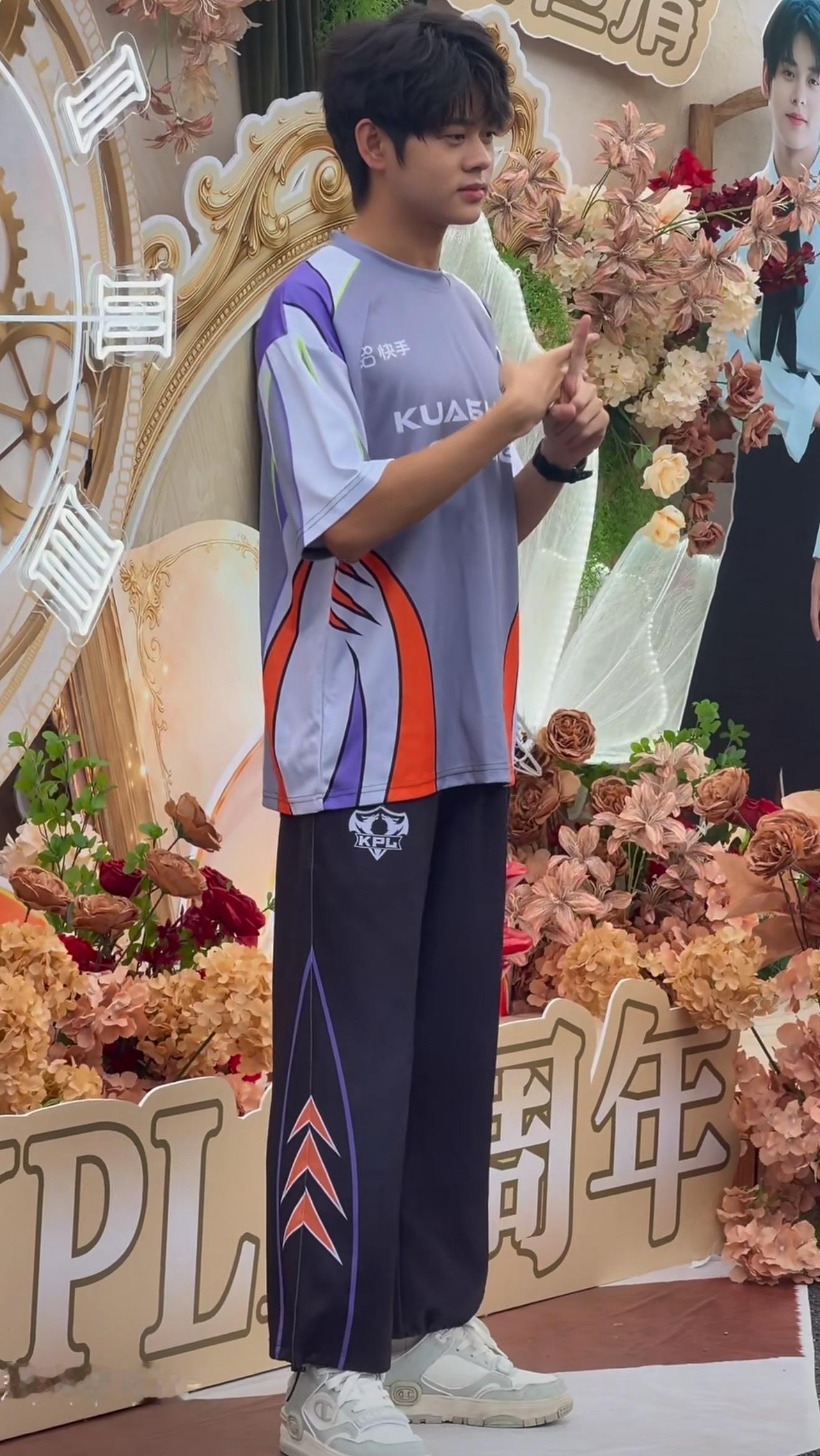 怎么还比K了