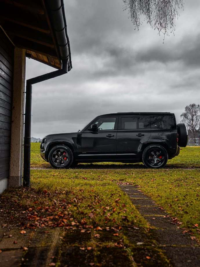 Land Rover Defender 110 硬派越野圈的“全能战士”实锤！动