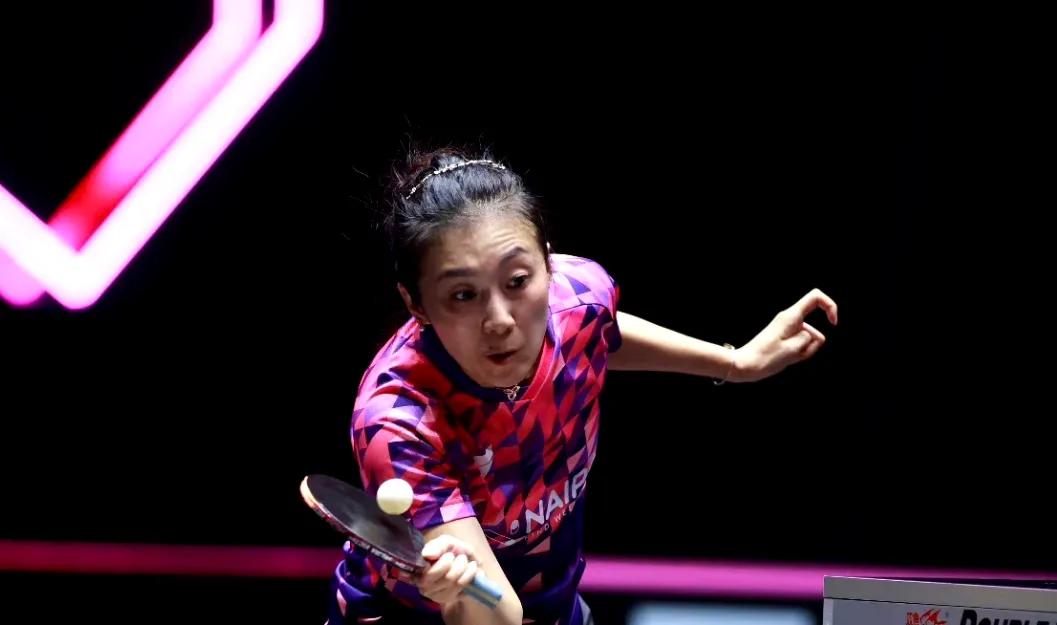 韩莹3-2削翻朱芊曦打进8强！
#WTT名古屋女子总决赛2023# 
女单首轮，