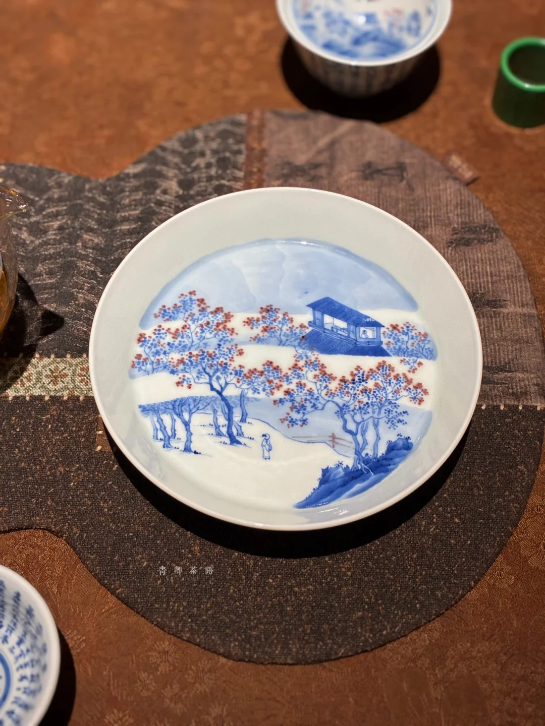 把柳如是的江南秋，喝进这杯茶汤里。