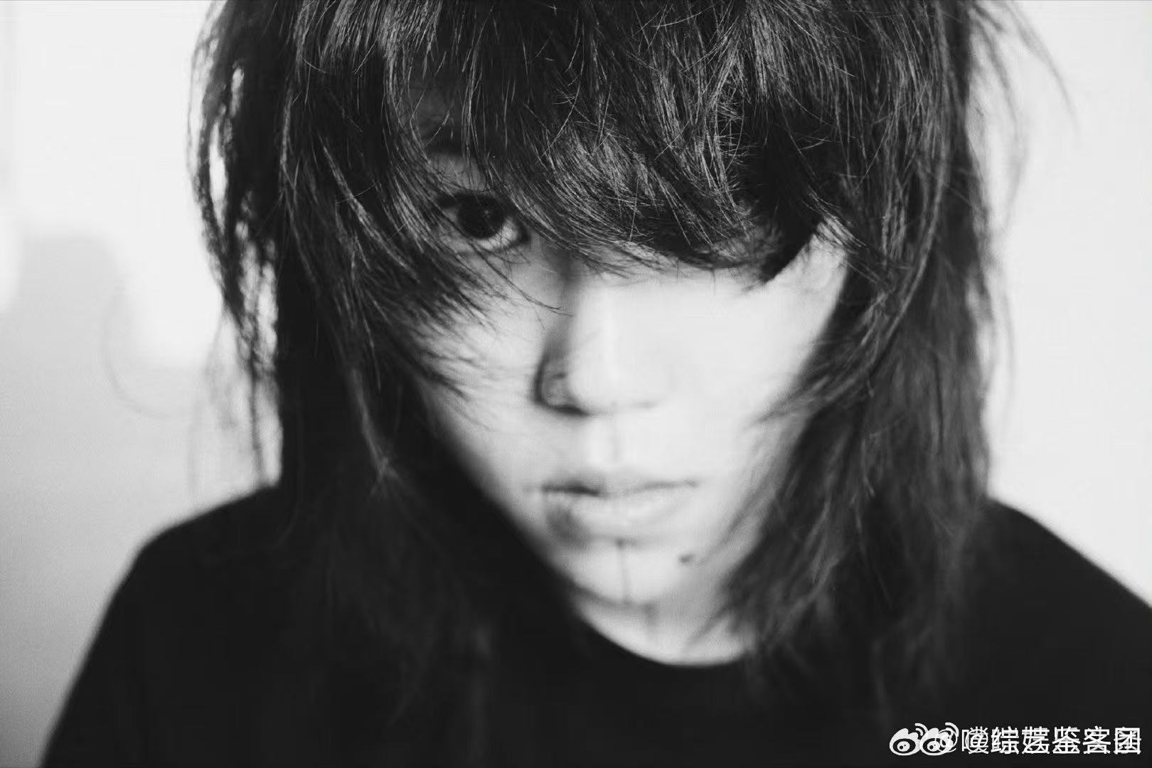 歌手补位耳帝说窦靖童缺少把氛围再度推起来的热烈感歌手2026窦靖童的舞台胜在留白