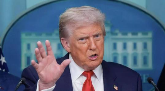 4月26号，俄媒爆了个大料，说特朗普把美国谈判代表去巴基斯坦的行程给喊停了，取消