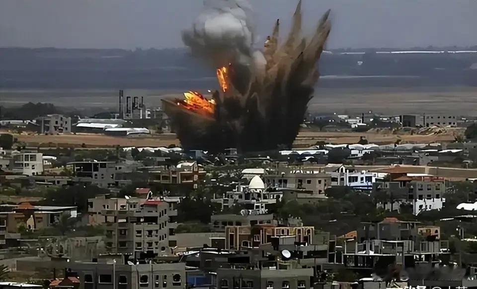 美国跟伊朗还没打来，另一场大战却突然发生了。巴基斯坦防长直接对阿富汗宣战，边境炮