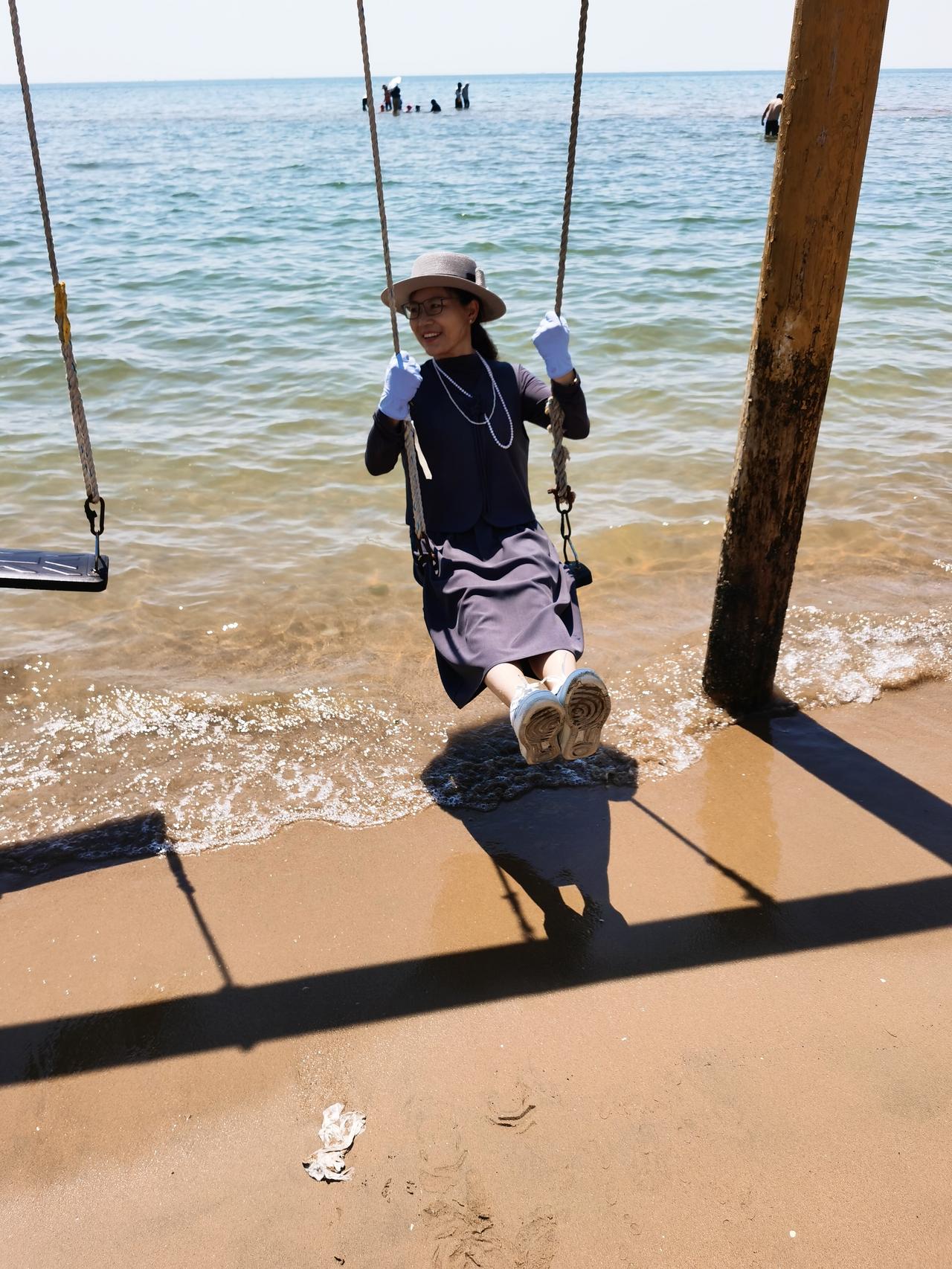 格局的一天
1、大盘出了底分型，是不是止跌的信号？需要明天继续验证，有较大的概率