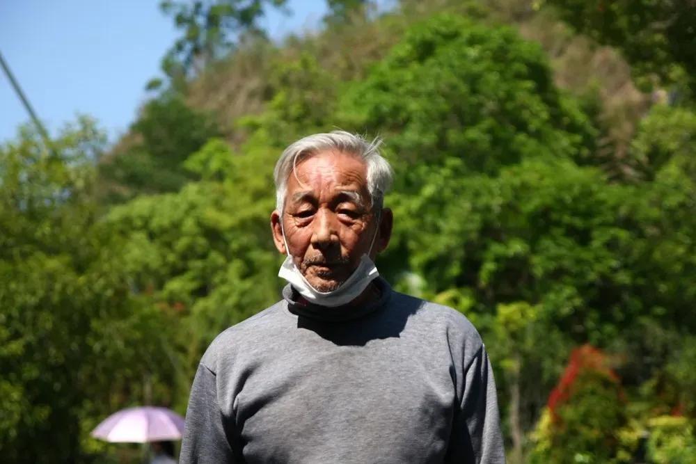 为什么现在大家都不愿意交这个养老保险了？其实如果你喜欢出去旅游的话，你就会发现一