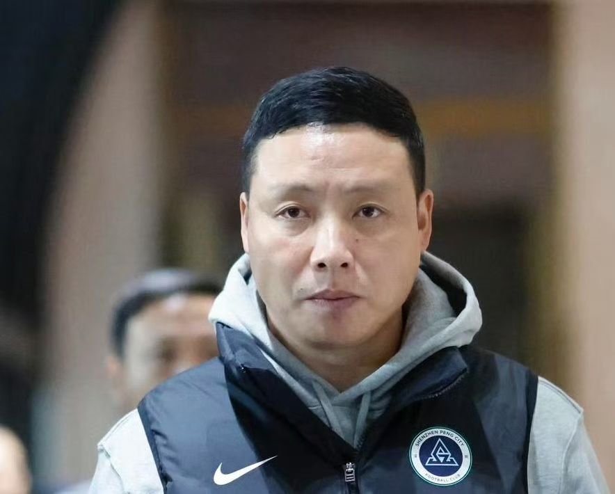【今球讲】武汉三镇1比2深圳新鹏城 中超联赛 深圳队换了陈涛当主教练两连胜，基本