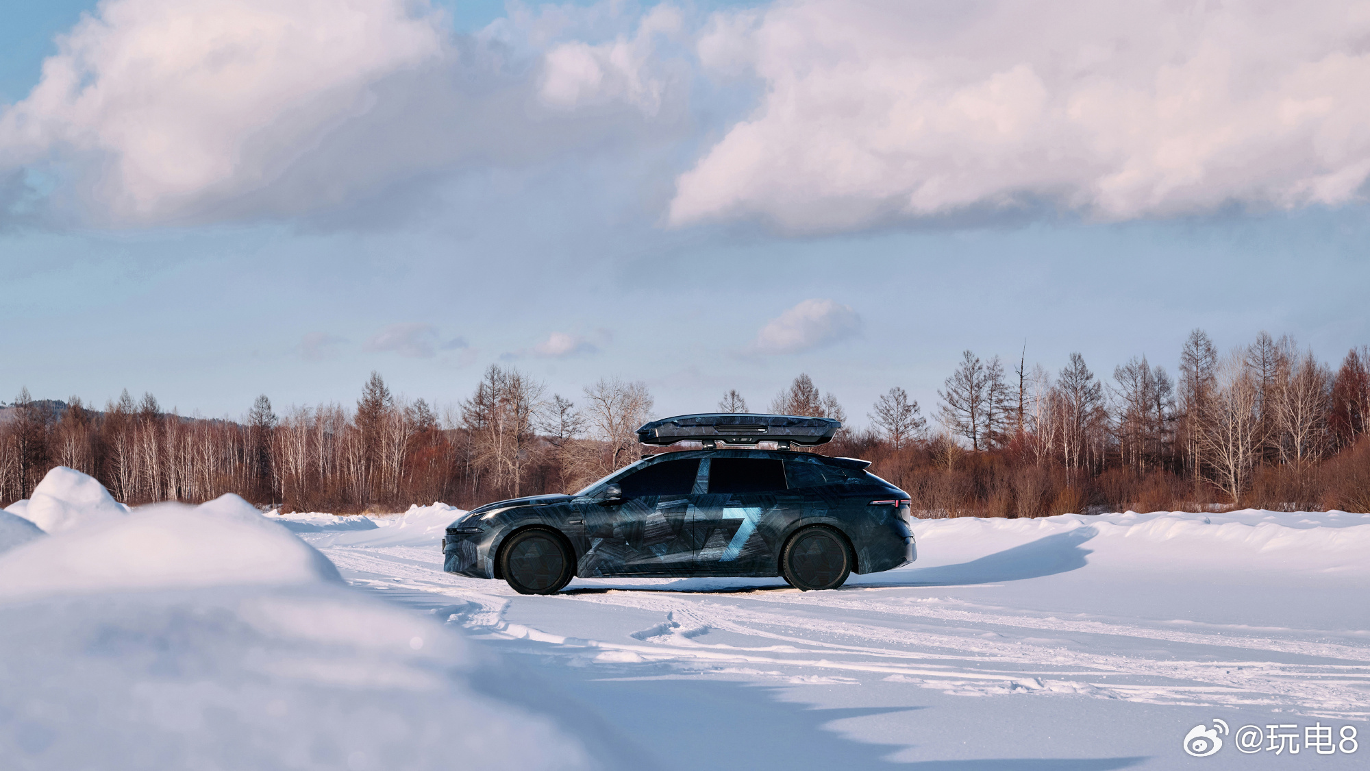 谁撕了领克07GT伪装车衣 领克07 GT今天出来一波伪装照，可以看到激光雷达、