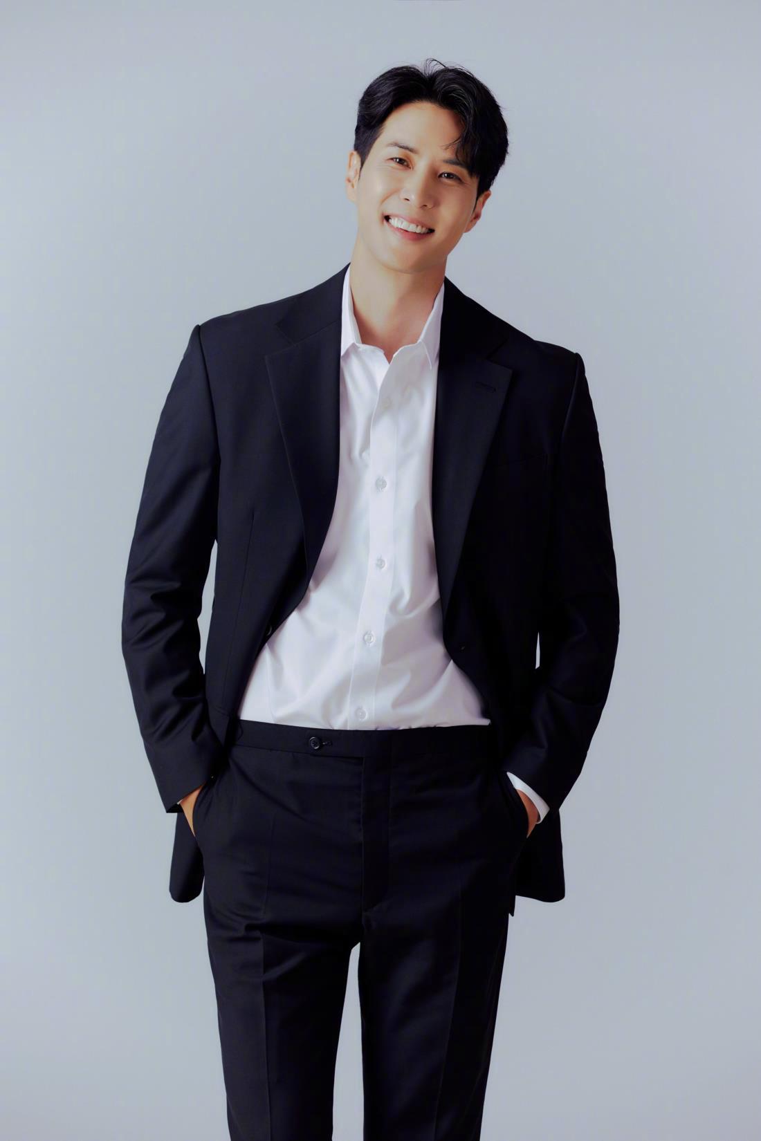 金知硕0421生日快乐 