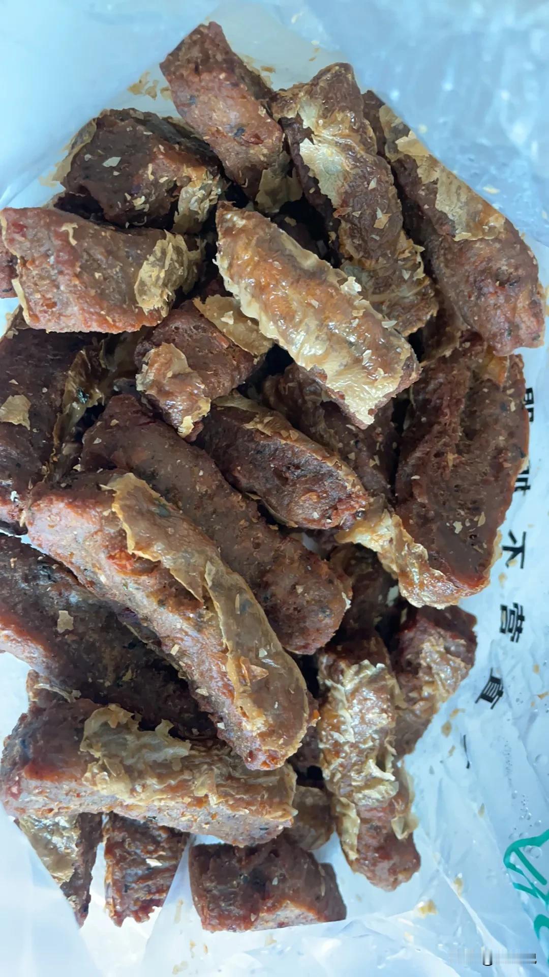 终于要回家过年了！昨天太忙，没来得及买月盛斋的酱牛肉，有点小遗憾。

不过今天去
