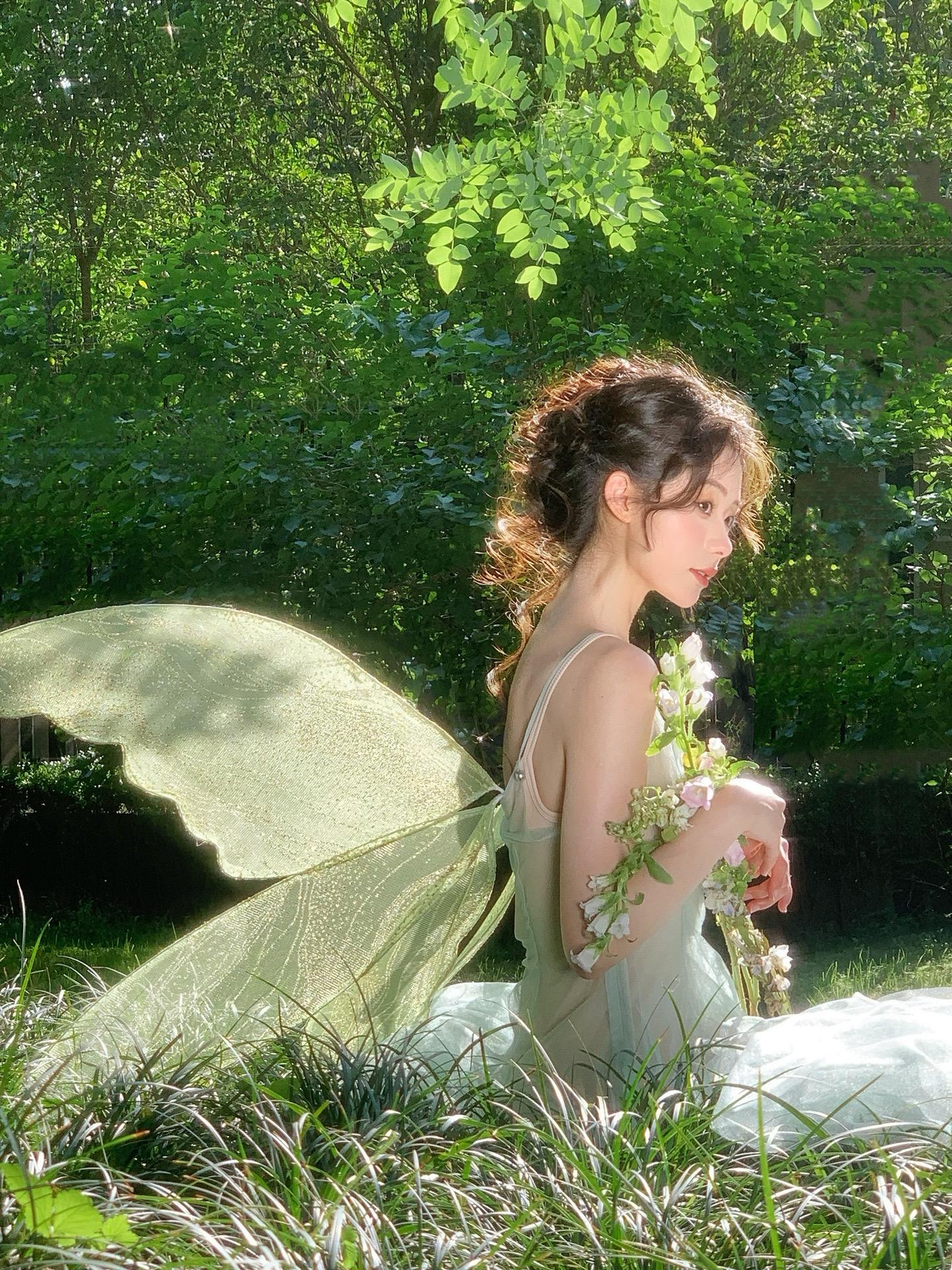 𝓔𝓵𝓯 𝓲𝓷 𝓽𝓱𝓮 𝔀𝓸𝓸𝓭🌿✨