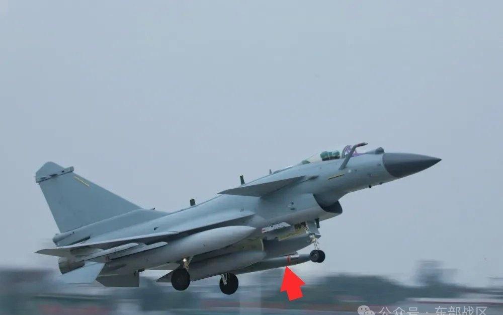 歼10C这是挂了个啥？[思考]热点观点烽火问鼎计划 ​​​