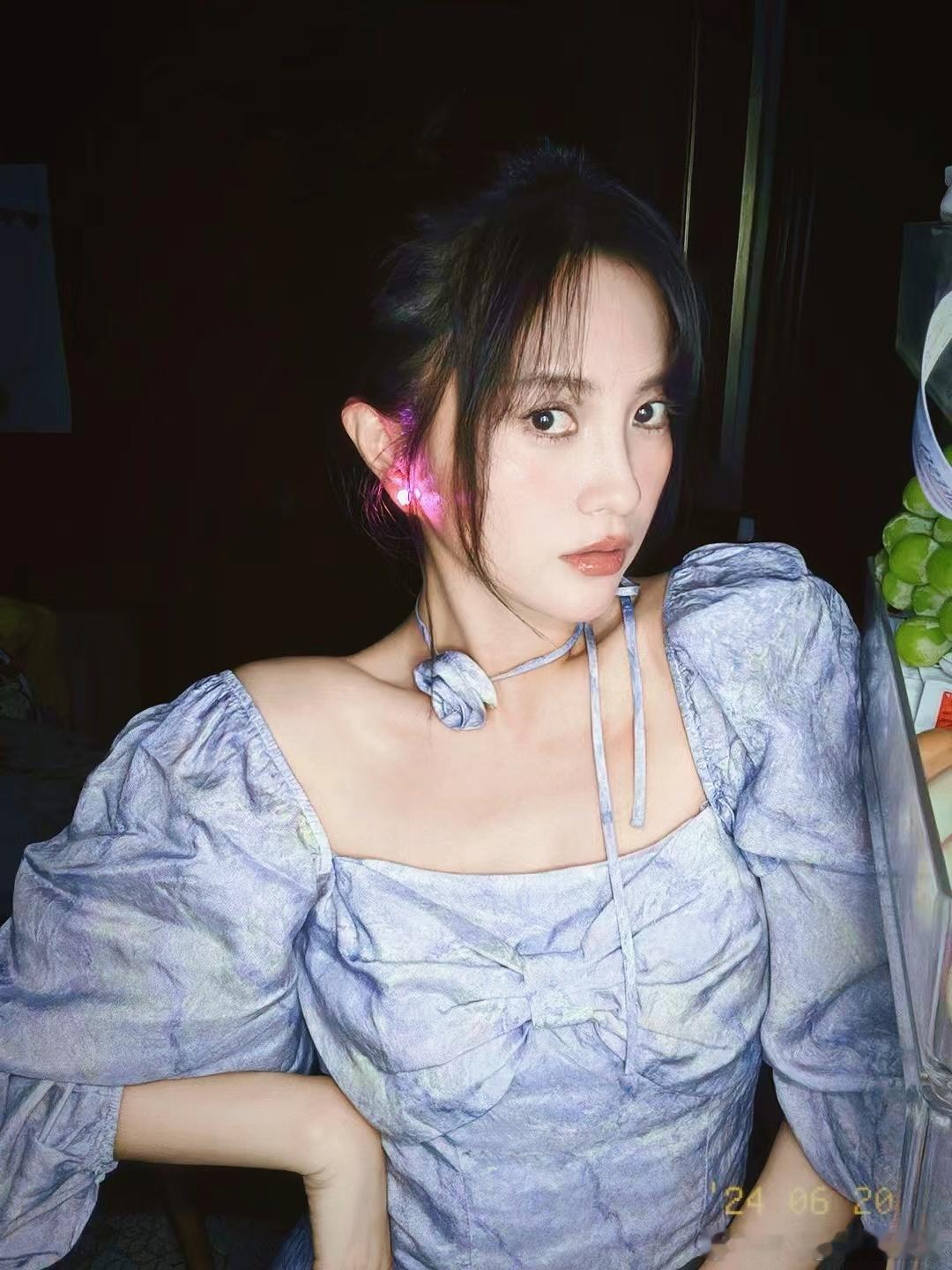 包文婧生二胎产后抑郁热点观点﻿包贝尔 包文婧 包贝尔凌晨进红发女房间7小时，拉窗