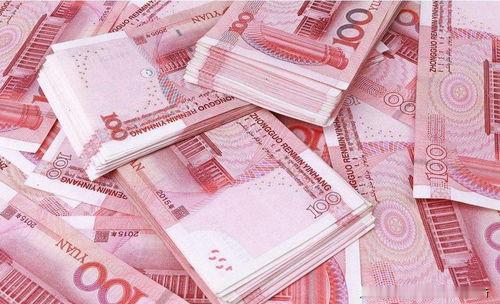 有人说钱最重要，钱重要吗？钱确实重要，但绝非人生唯一答案。它能解决看病、教育、养