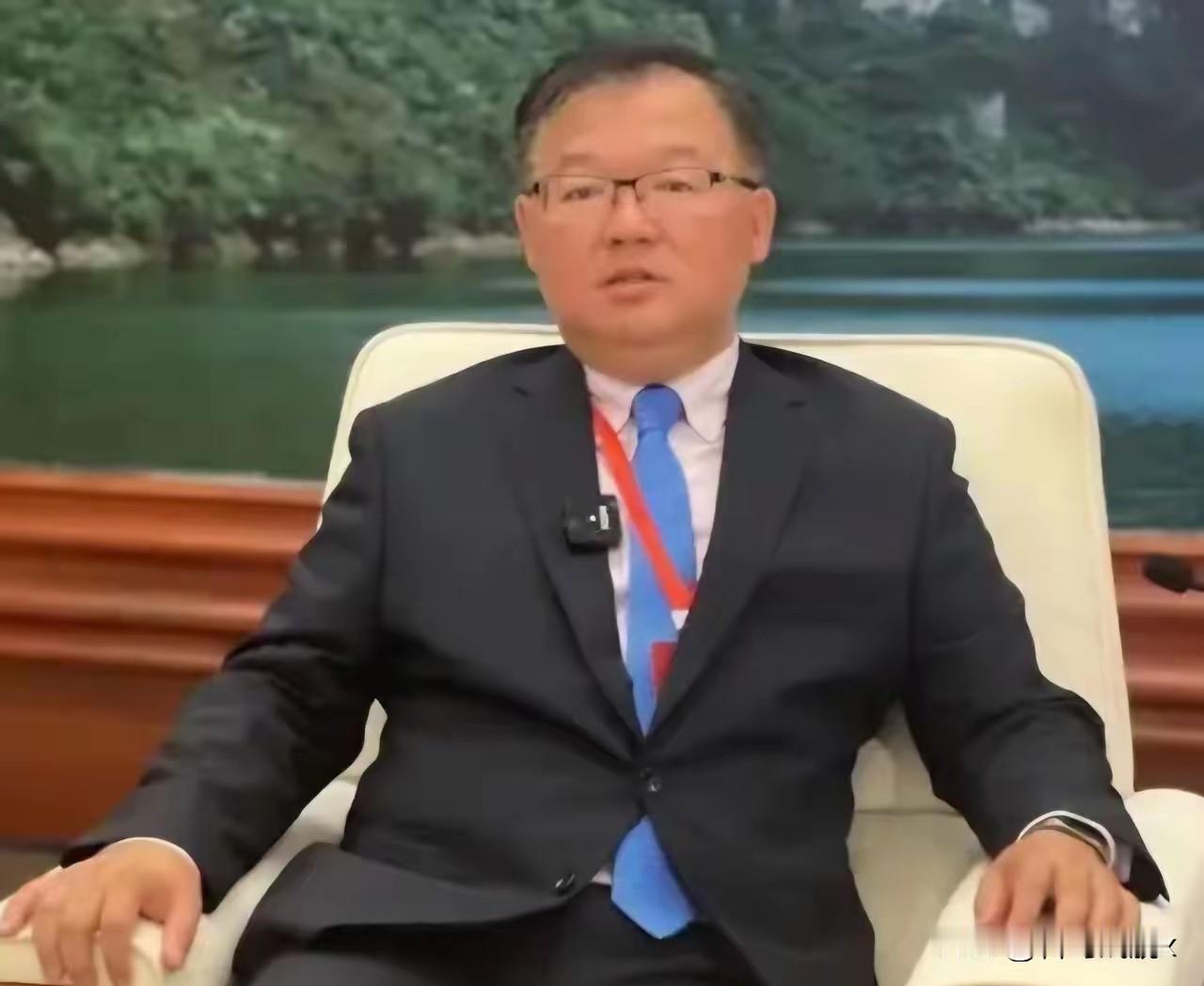 个人认为，李德维出了一招臭棋。

前几天，马英九基金会打算开董事会。结果呢，七个